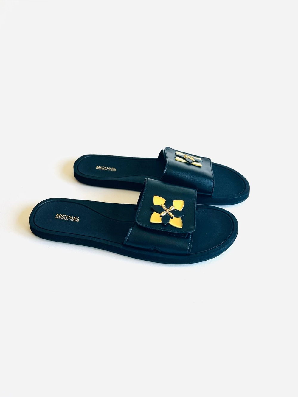 New Michael Kors Black Man Made Leather Rubber Outsole Flip Flops Sandals size11